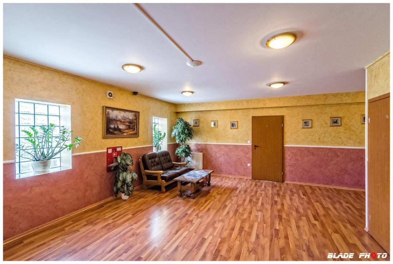 Hotel Warka Dış mekan fotoğraf